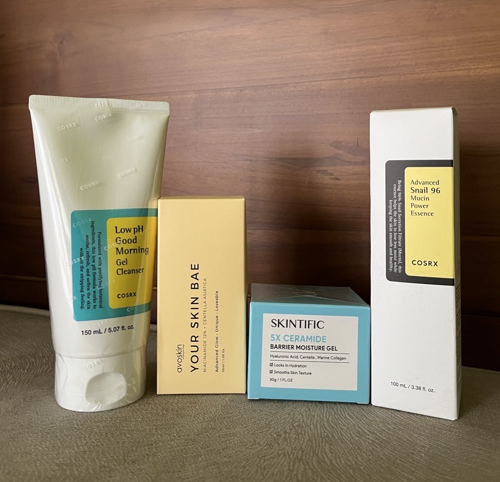 ✨GIVEAWAY✨

Hadiahnya bisa pilih salah satu produk ini ya:
▶️COSRX LOW PH FW
▶️AVOSKIN YSB
▶️SKINTIFIC MOISTURE GEL
▶️COSRX SNAIL MUCIN ESSENCE

RULES:
✅Follow <a href="/anemoneyy/">ane</a> 
✅Like + RT tweet ini
✅pilih produk di sini: s.shopee.co.id/2g5TIisBV0
✅SS produk yang diinginkan dan