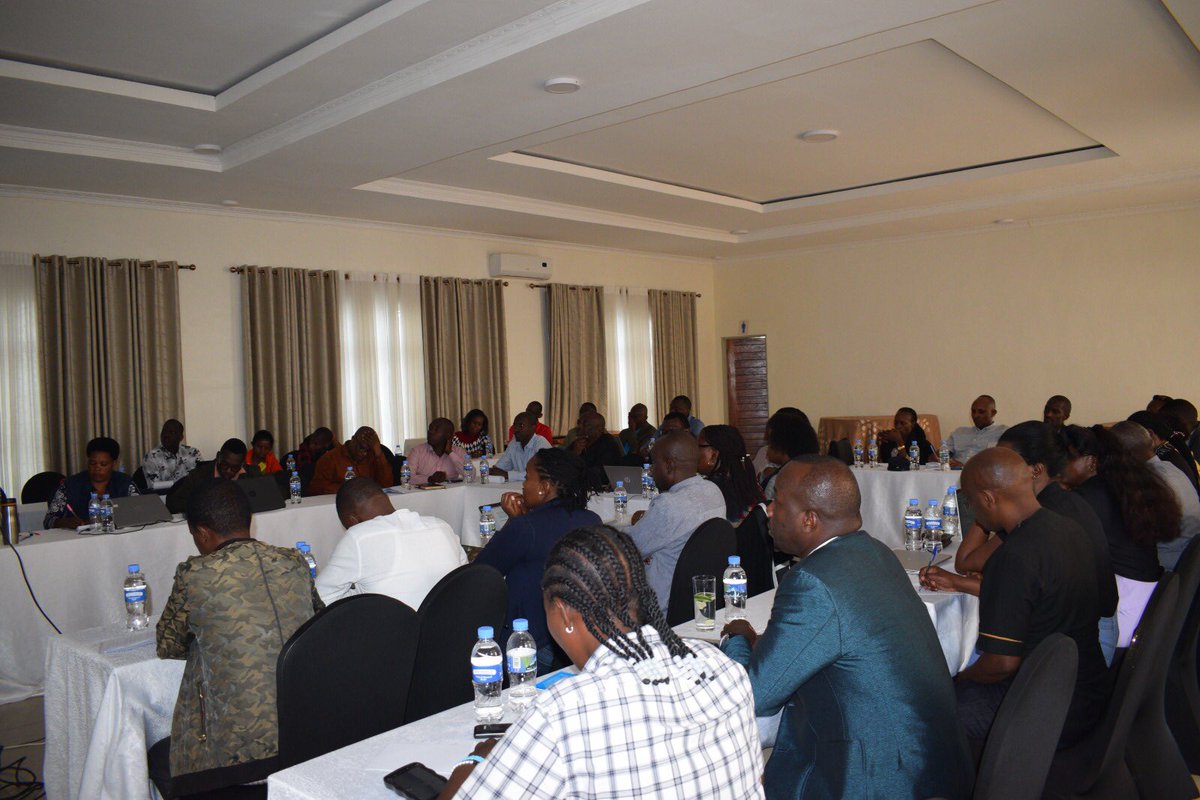 refacrwanda1's tweet photo. Day 1: @refacrwanda1 participated in a 3-day @trocaire -led training in @Muhangadis on Citizen Monitoring &amp; Advocacy (CMA), strengthening staff skills in evidence-based advocacy, community engagement, &amp; accountability to improve education #citizenengagement @FCDOGovUK @Rwanda_Edu https://t.co/RHa7JDhL5d