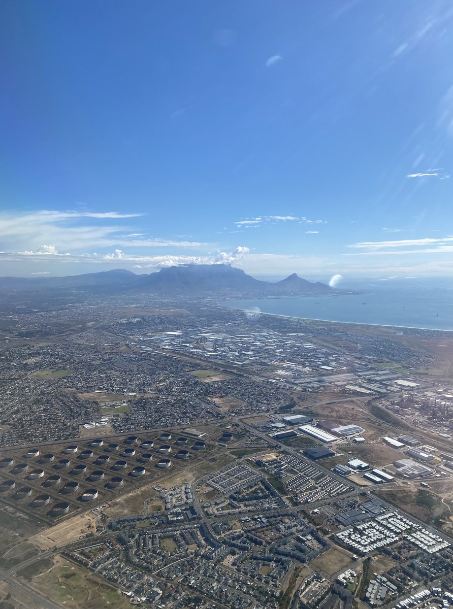 AmbPeschke's tweet image. Howzit Cape Town ?

Ndifikile izolo.

#MiningIndaba and looking forward to #SONA2026 🇿🇦