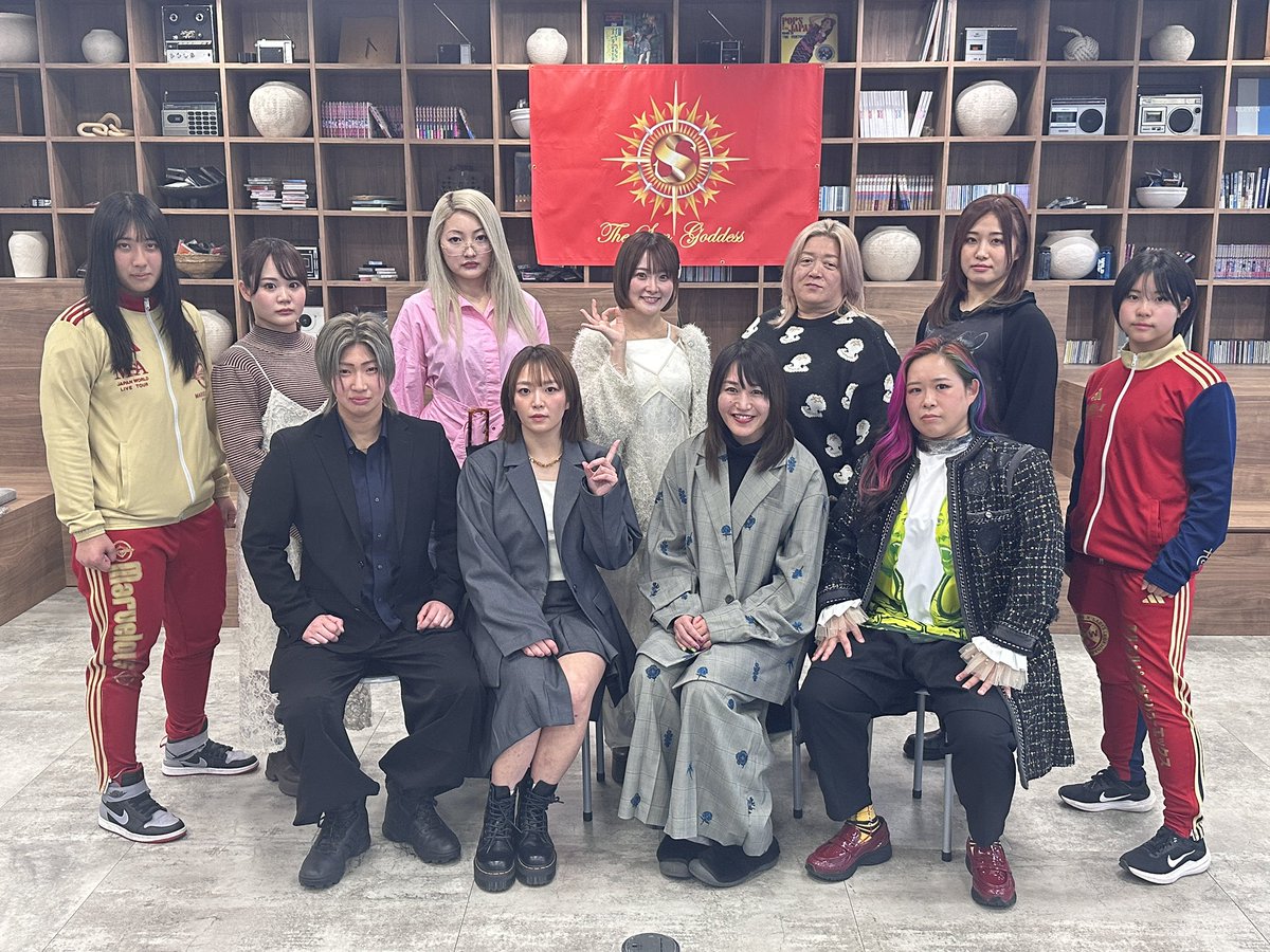 3.22Sareee15周年興行（横浜武道館）、本日の発表カードはこちら。凄いカード。全7試合。
望天セレネvs古沢稀杏
暁千華&amp;X&amp;XXvsフワちゃん&amp;X&amp;XX
Chi Chi&amp;叶ミクvs里奈&amp;藤原あむ
伊藤薫vsなつぽい
Sareee&amp;彩羽匠vs朱里&amp;橋本千紘
#SareeeISM