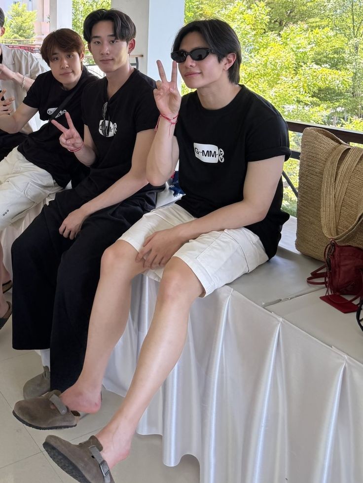 #WilliamEst #วิลเลี่ยมเอส​   "❤️💙"