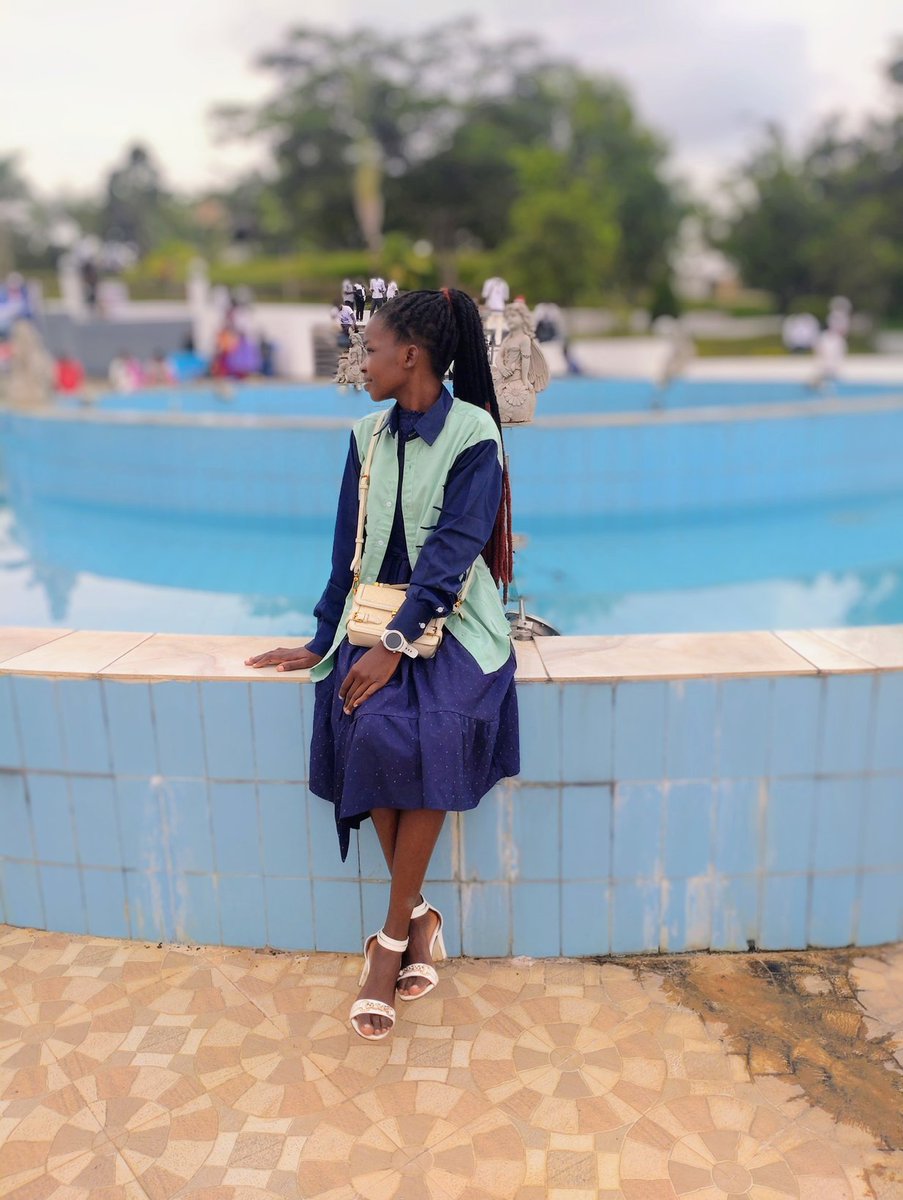 L'âge n'a aucun impact sur ce que nous sommes ni définir l'avenir.
Notre rêve est plus grand que notre héritage.
Travaillons, apprenons , perseverons. 
C'est maintenant ou jamais.
 À l'exemple du <a href="/leParrainRDC/">𝐥𝐞 𝐏𝐚𝐫𝐫𝐚𝐢𝐧</a> que nous prenons comme Modèle!