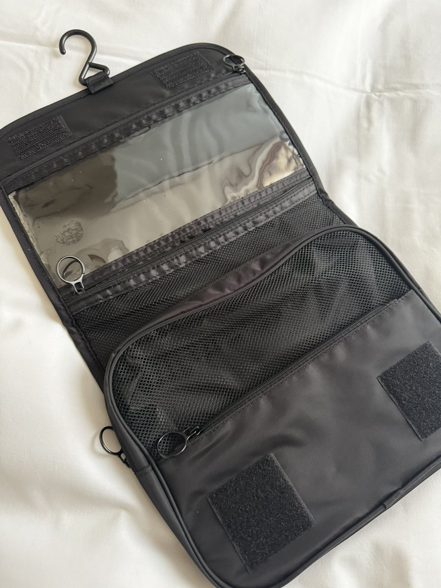 東海オンエア ホテツ グッズ トラベルポーチだった😭めちゃくちゃ