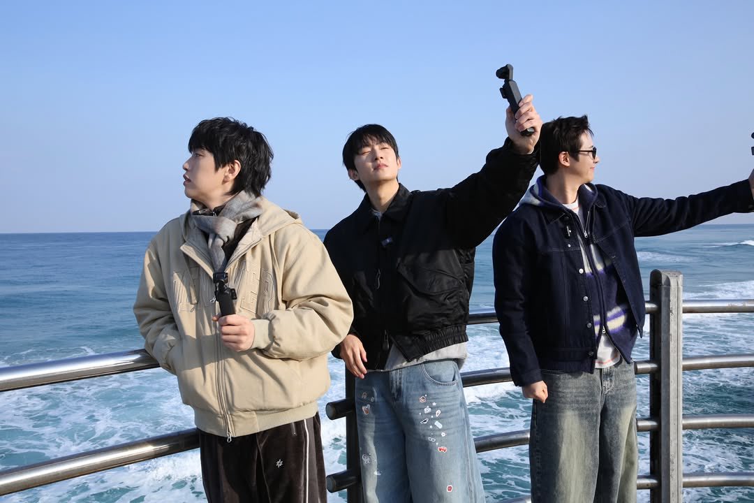 0814zip's tweet image. 260210 B1A4 staff 인스타

BAVO B1A4 - 현장스틸
비포시!💚
잠시 후 오후 7시 31분
BAVO #B1A4 2화가 공개됩니다!
#비원에이포 컴퍼니의 회의는!?
비치볼 하나로도 한껏 신이난 물놀이 까지
#신우 #산들 #공찬