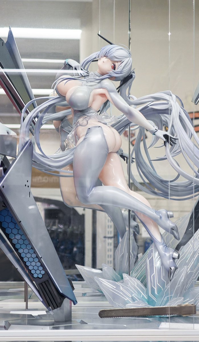 🟥#Hobbysakura 展示情報⑤🟥
あみあみさんの秋葉原ラジオ会館店にて

「勝利の女神：NIKKE」より
■シンデレラ
1/4スケールフィギュア

の製品サンプルを展示させていただいております✨
ぜひお立ち寄りください！

場所：
東京都千代田区外神田1-15-16 秋葉原ラジオ会館4階
#NIKKE #シンデレラ