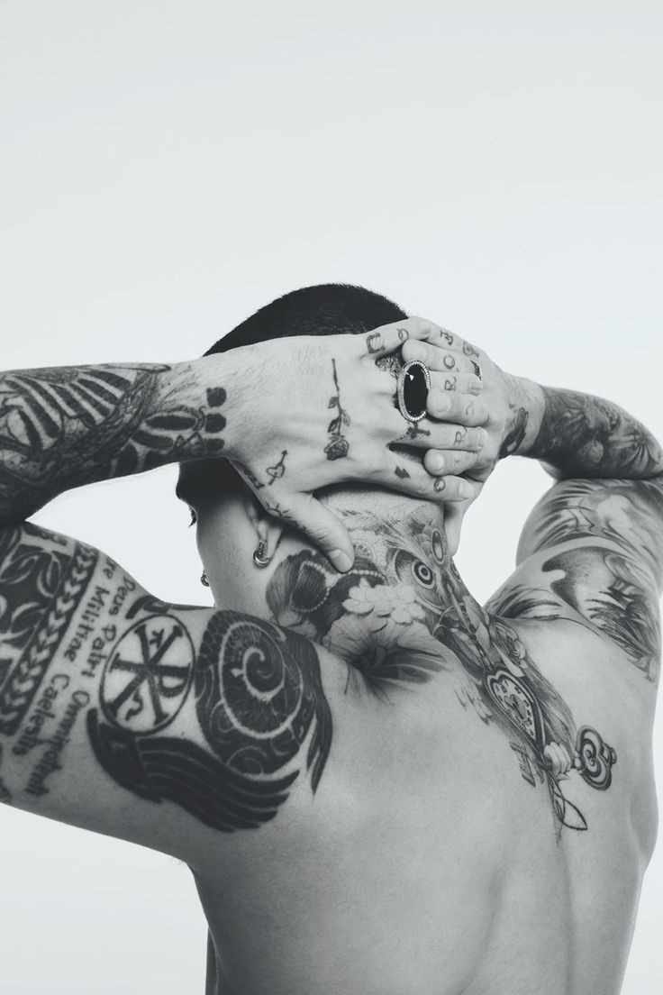 chartrauw's tweet photo. Rauw Alejandro ahora es el 3er latino en tener un álbum que supera los 6 mil millones de reproducciones. https://t.co/NqEaM7lGNJ