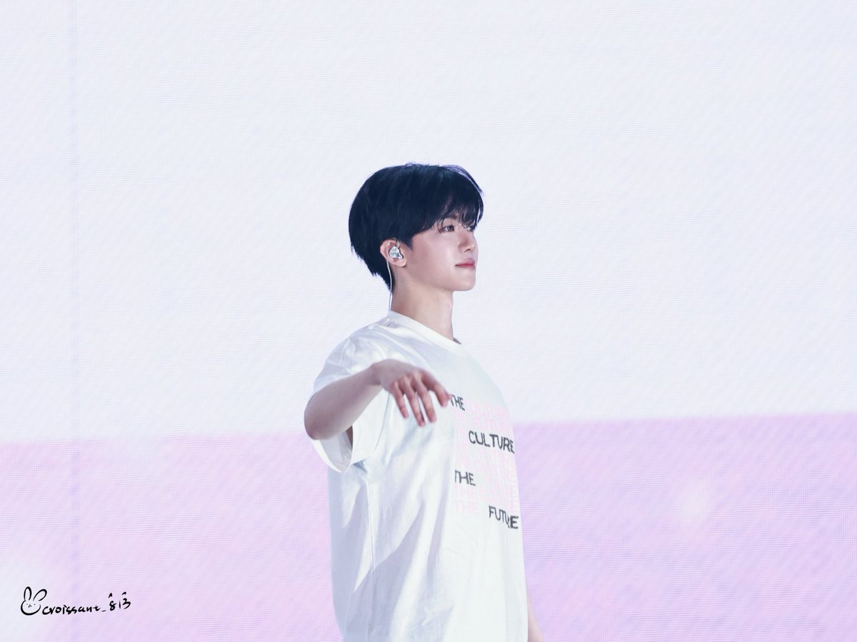 Croissant_813 tweet media