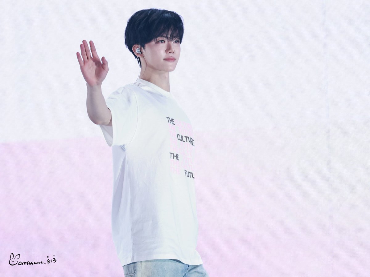 Croissant_813 tweet media