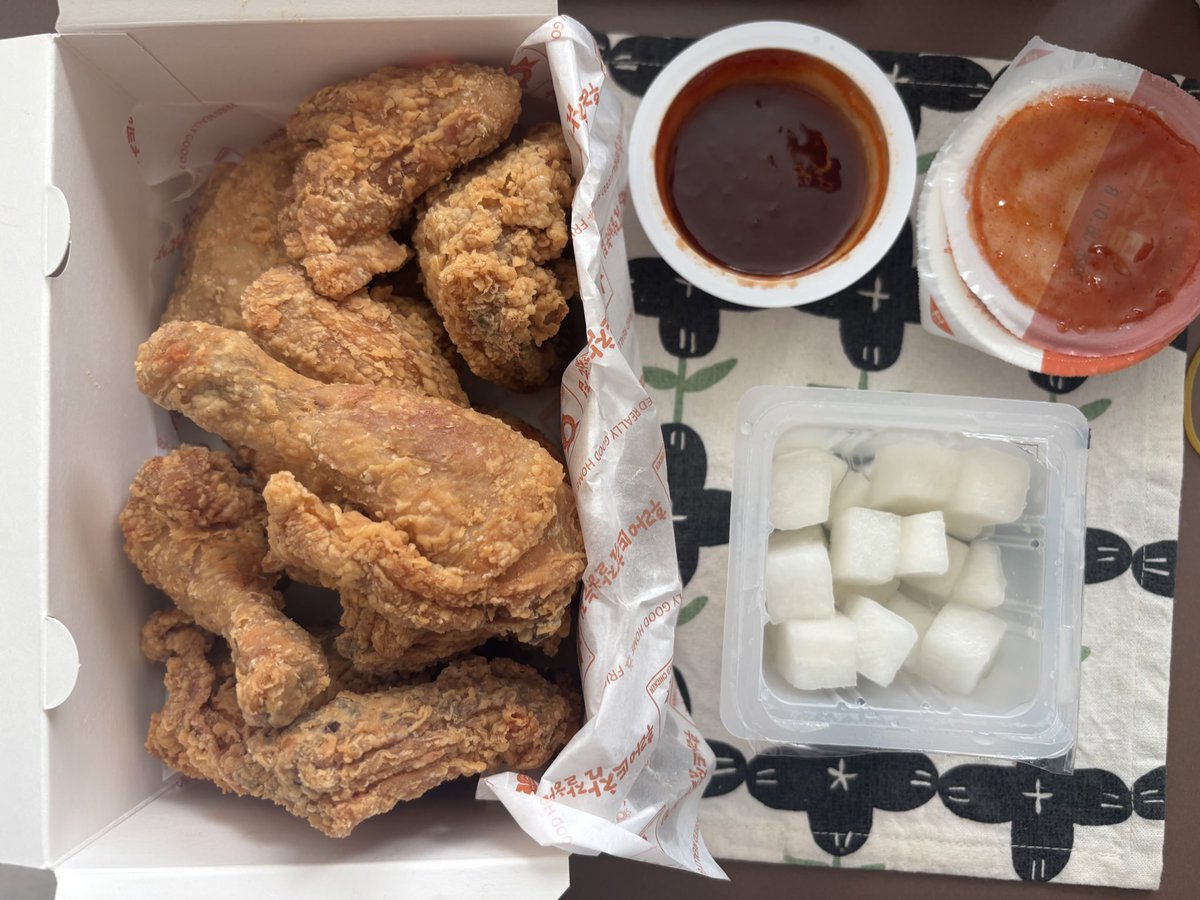 Bobgooksubbang's tweet photo. 섹시치킨 https://t.co/ktE36oe4BZ