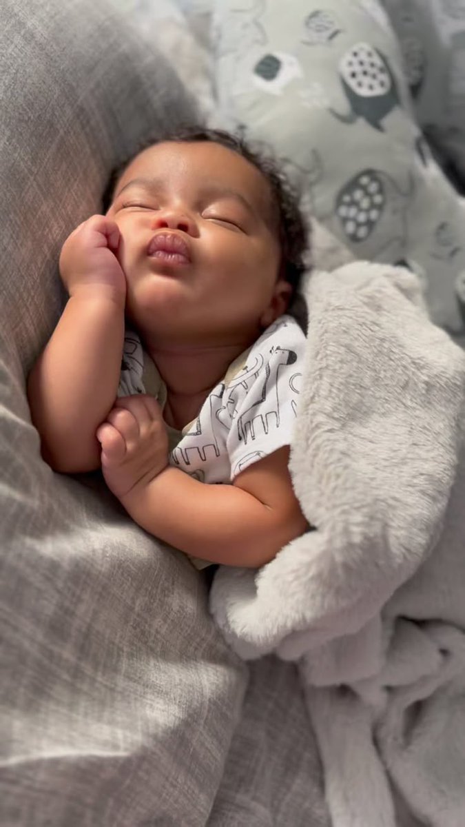 Babies are proof that life is still gentle somewhere ❤️