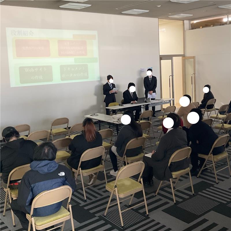 本日の卒業制作・中間制作展示会は無事終了致しました。
多くの保護者様等にもお越しいただきました！ご多忙の中ありがとうございました🌈
在校生の皆さんはこの発表と展示をお手本にして、ご自身の制作に活かしていきましょう
１日本当にお疲れさまでした☺
#卒業制作　#専門学校　#AI　#ゲーム