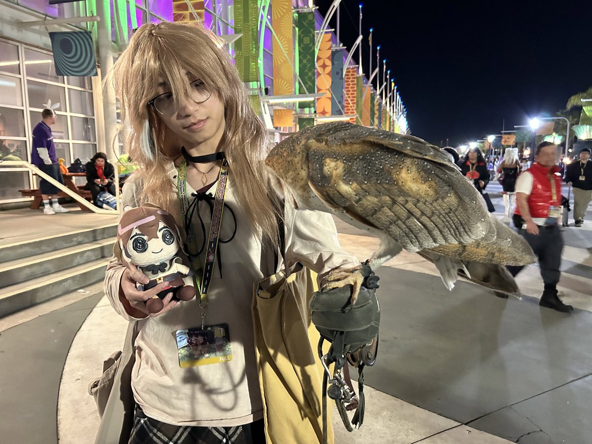 nanashililli's tweet photo. The end of the day that makes me one year older… I hope to make more memories, travel, and cosplay more!

This was a picture during the 3rd day of ALA 26… it was a magical start to my year havin 3 owls lookin at each other 🥹

#showMEI #drawMEI https://t.co/p8vFmg8MKK