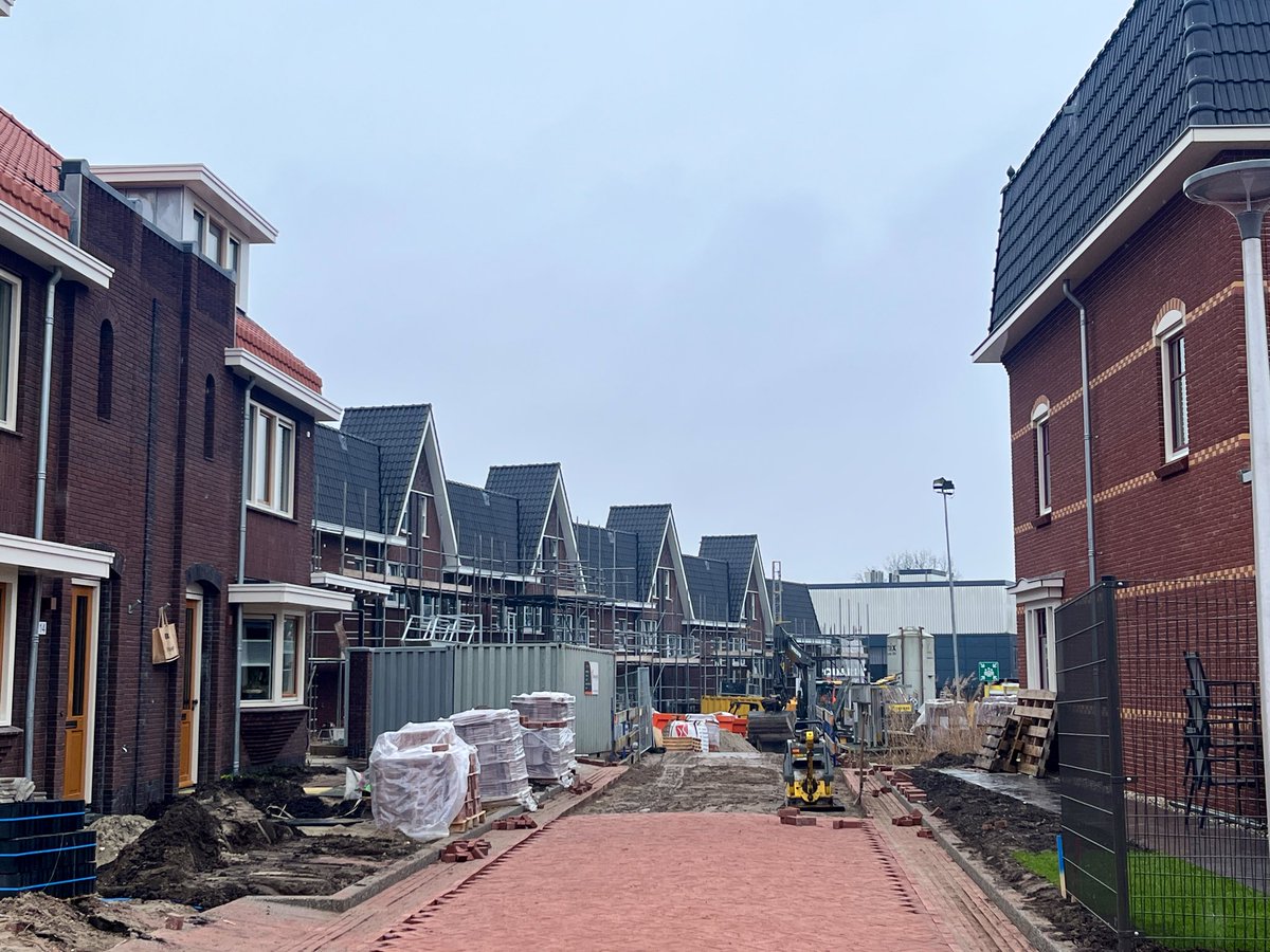 Floor Gordon tweet media