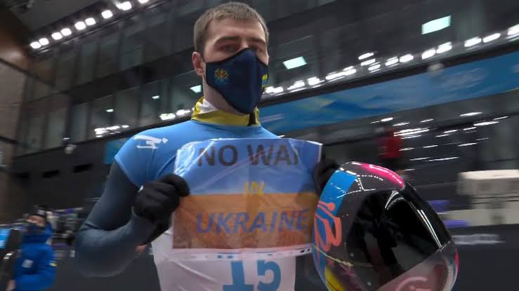 heraskevych's tweet image. 4 years ago at the 2022 Olympic Games.

Unfortunately, over these years this call for peace has only become even more relevant.
Also over these 4 years, the IOC has changed dramatically. Back then, in that action, they saw a call for peace and did not apply any sanctions against…