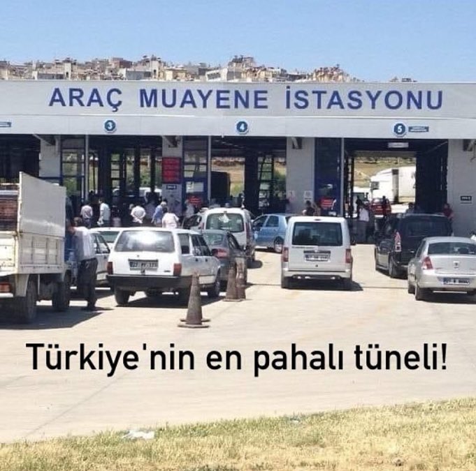 Adamlarda nasıl bir güç varsa, kredi kartıyla ödeme yapınca bir de komisyon alıyorlar. 
#TüvTürkKapatılsın diyorsan paylaş.