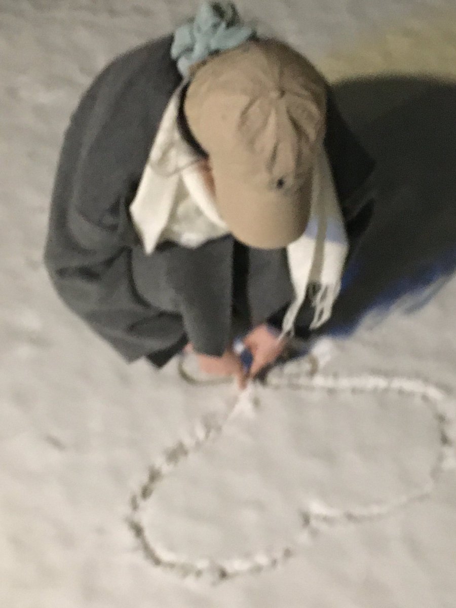 jinjiheoni20029's tweet image. #플로버_트친소 
오랜만에 트친소 열어봐용
 1n년생 여플이고 입덕한지는 400일 넘었고 최애는 지헌이에요
지인짜 바쁜날 빼고는 디엠 잘 읽어여
❤️- 팔로우
RT - 디엠+ 팔로우