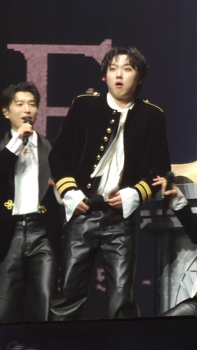 nikithebad's tweet image. 극사실주의란 이런 것👍👍👍👍👍