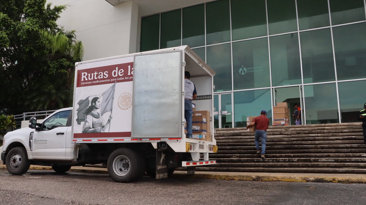 IMSSBCampeche's tweet photo. A través de las #LasRutasDeLaSalud llegaron medicamentos y material de curación al Hospital General de Especialidades “Dr. Javier Buenfil Osorio” y al Hospital #IMSSBienestar de Hopelchén.

Con esta entrega fortalecemos los #ServiciosPúblicosDeSalud para las familias campechanas. https://t.co/pm3jEcL2RE