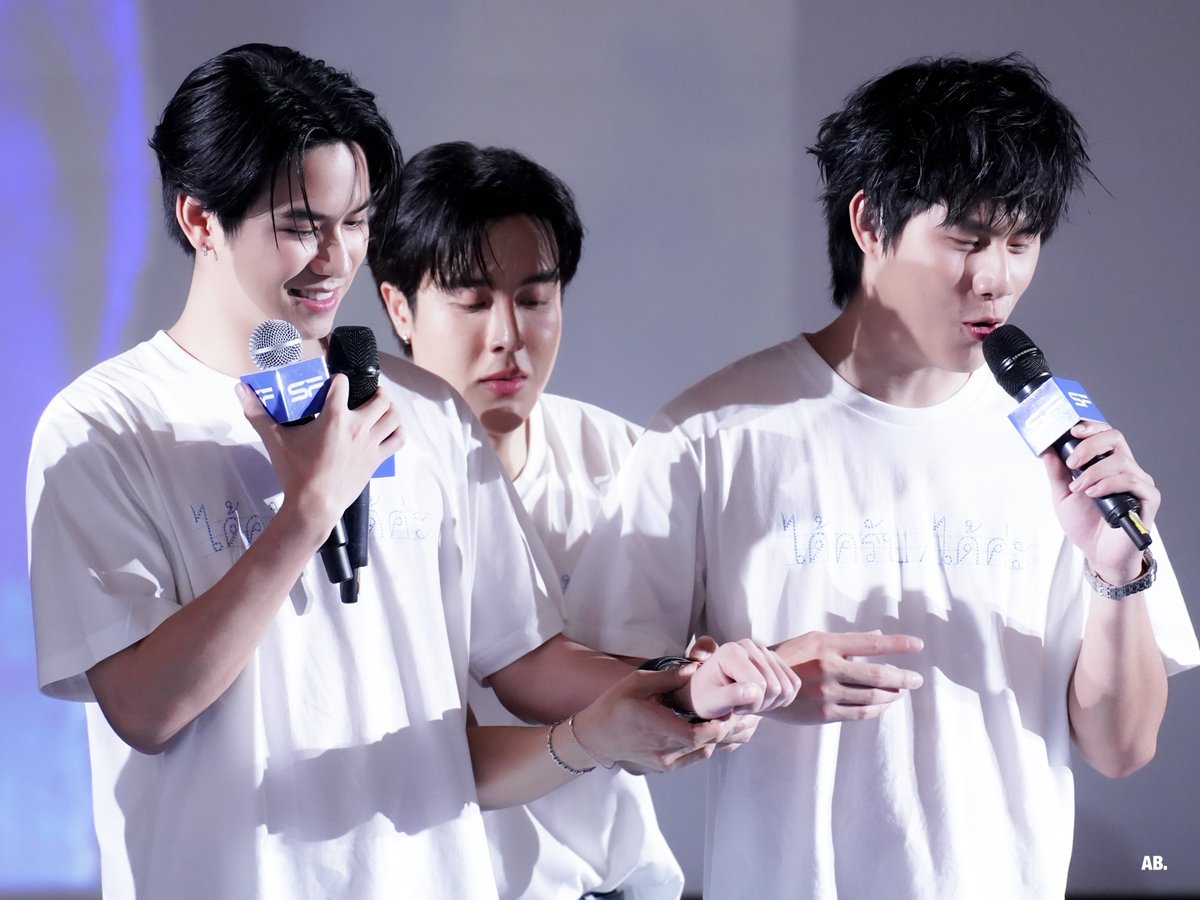 AlphabethB's tweet image. 👊🏻👊🏻✨️

WINNYSATANG SAMRUAY X HR

#SFxWinnySatangSamruay
#WinnySatang 
#winynny #satangks