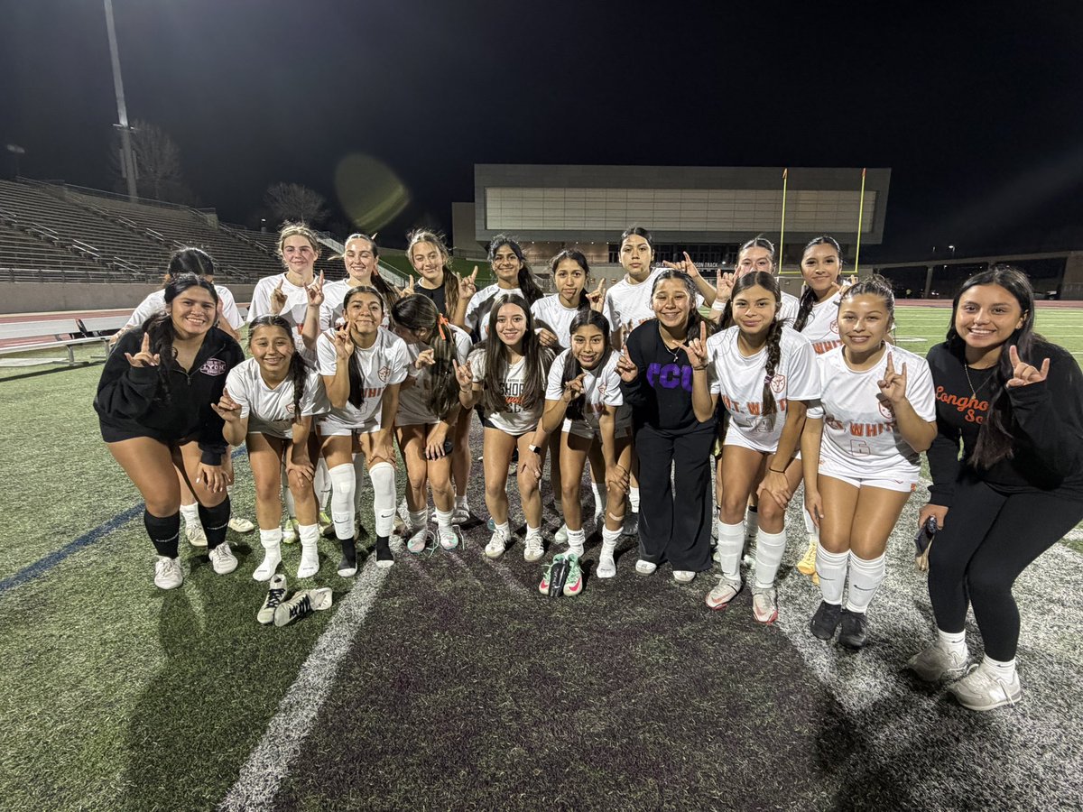 Another win tonight!🤘🏽🧡✅
Four games in seven days. So proud of these girls for battling every game and showing up for each other. Time to rest up and get ready for Friday!