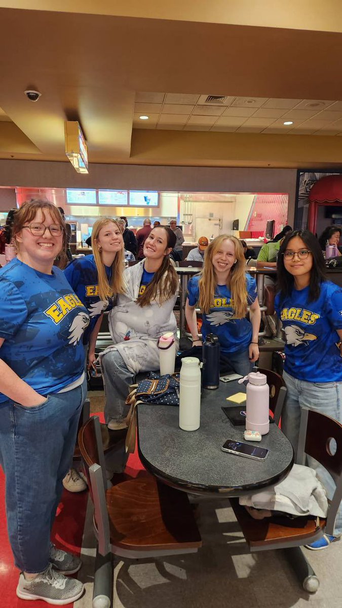 boulder_hs's tweet photo. Girls Bowling in 1st round of 4A State Playoffs.  #bchs41 #bchsbowling #atstate https://t.co/RymMT1TGLA