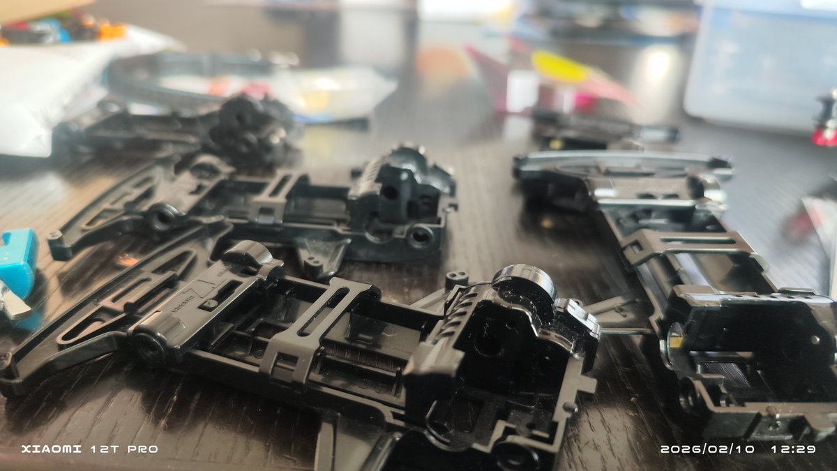 TZを作りましょう
まずはどこのご家庭にもあるTZシャーシを用意します