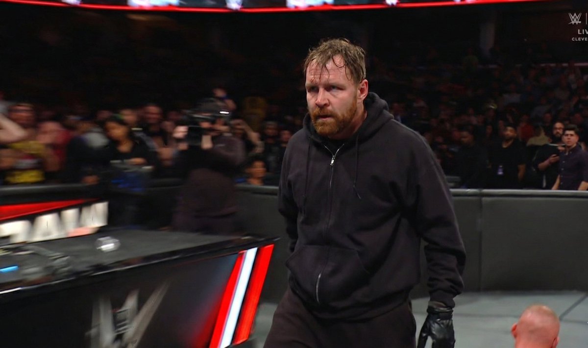 Whatt ?? Dean Ambrose #WWERaw