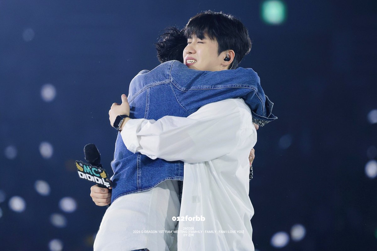 준여💘012forbb tweet media