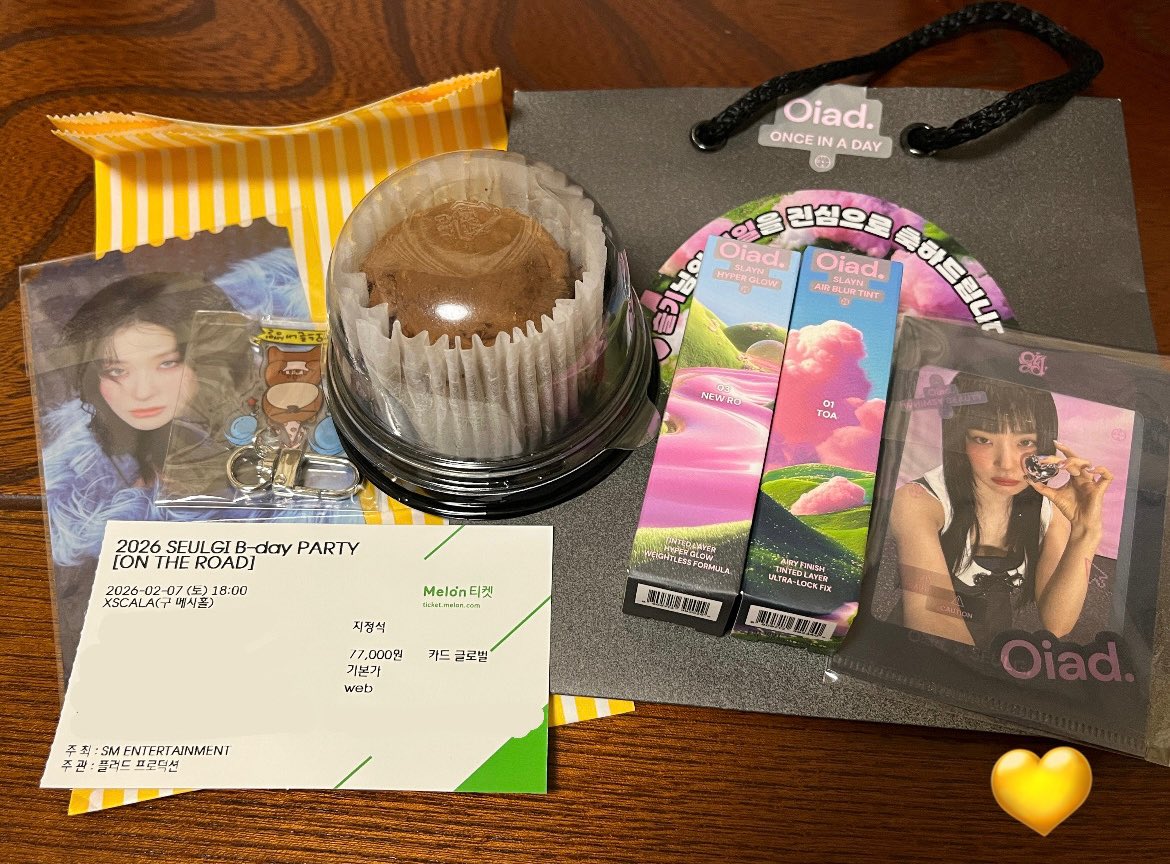 5surutan's tweet photo. スルギちゃん誕生日おめでとう🎂💛
#우린_슬기의_사랑을_믿어
#BetterDayzWithSeulgi https://t.co/m7Enuzmxmt
