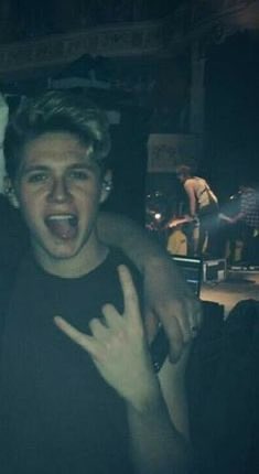 avnniall's tweet photo. I guess some things …… 

                              never change https://t.co/4OOnkcjhLO