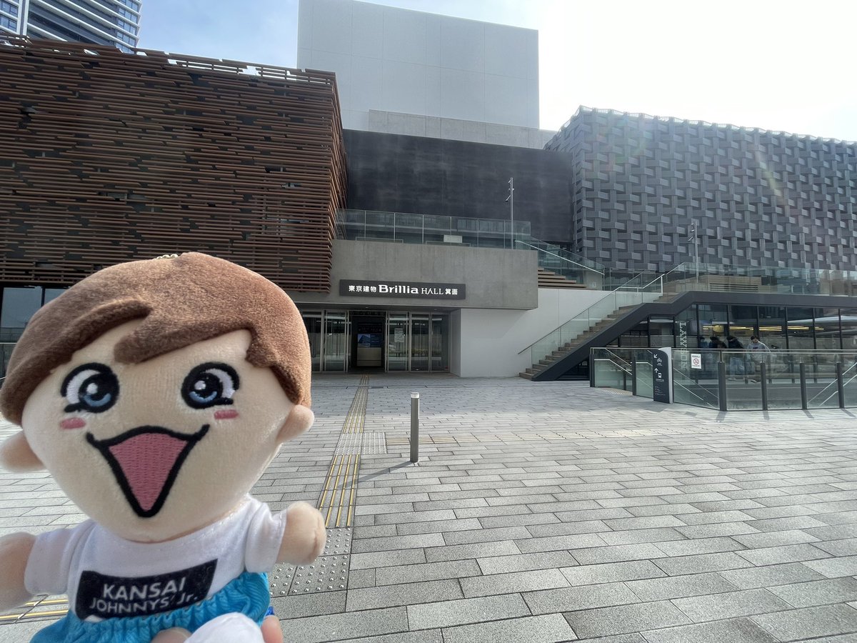 bambi51e's tweet photo. 貴重なチケット握りしめて
幸せな時間を過ごして来ます😊 https://t.co/VmIRtmTQqe