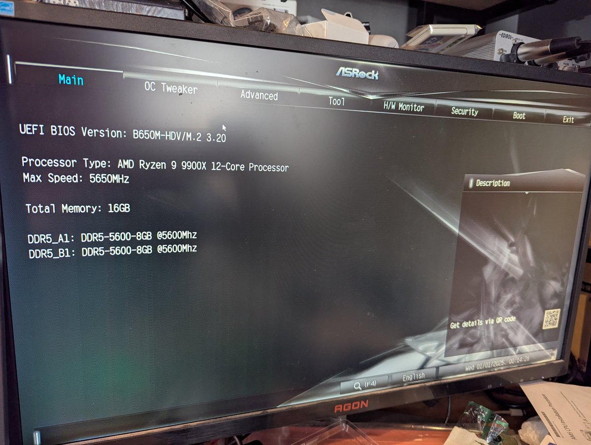 取り敢えず仮組みからの初期起動OK。
ARGB非搭載マザボだったからかARGBコントローラー追加でポチったからそっちはまた到着してからやな。
一旦CPU温度上昇とか様子見てからOS入れる。