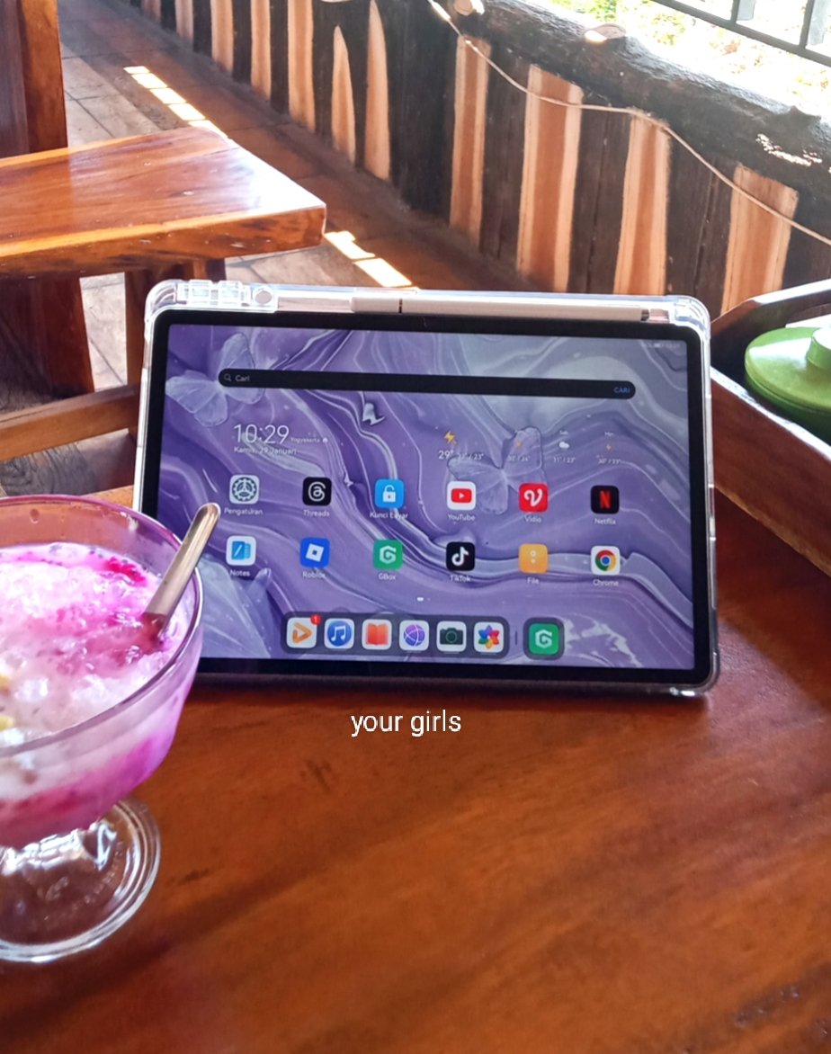 armokt99's tweet photo. AAAAAKK MENANGISS😭 
GAK NYANGKA 2JUTAAN SEBERGUNA INI🥹

Dipakai buat ngedit, word-exel lancar, desain tanpa drama ngelag sampai multitasking—aman, smooth. Daily use? AMAN beneran kepake banget https://t.co/ESbqlR1hgq