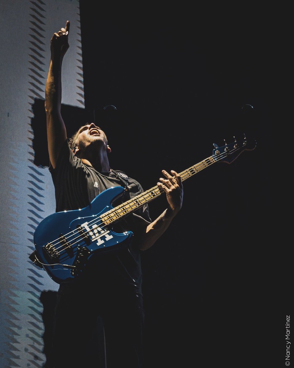 Dejo acá las fotos de #MCRArgentina. Son libres para usarlas tanto fans, artistas y emprendimientos.
Ojalá las disfruten mucho.

📂 drive.google.com/drive/folders/…

#LongLiveTheBlackParade #MCRTour #TheBlackParade #MyChemicalRomance #GerardWay #FrankIero #MikeyWay #RayToro