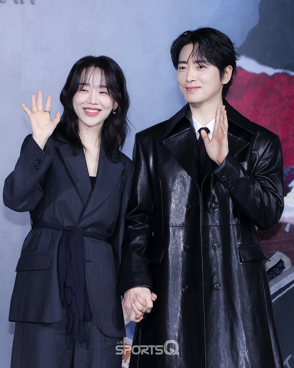 오늘 둘다 너무이쁘네💪