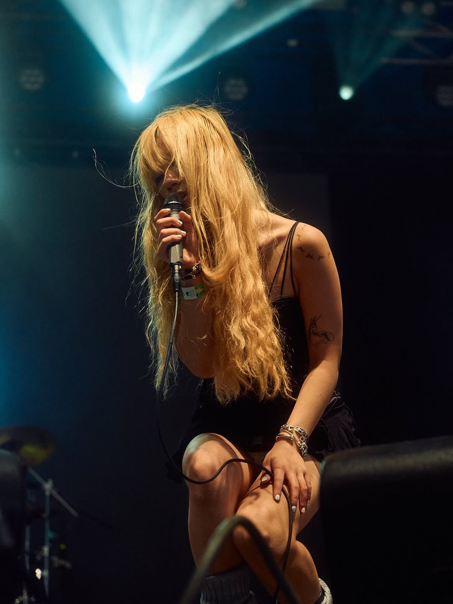 wispcorr's tweet photo. Wisp taken at the Everything Ecstatic stage in Sydney @lanewayfest 🧚
📸: @lanewayfest @maclayheriot
#wisp #wispcore #lanewayfest https://t.co/liTKXIqs0h