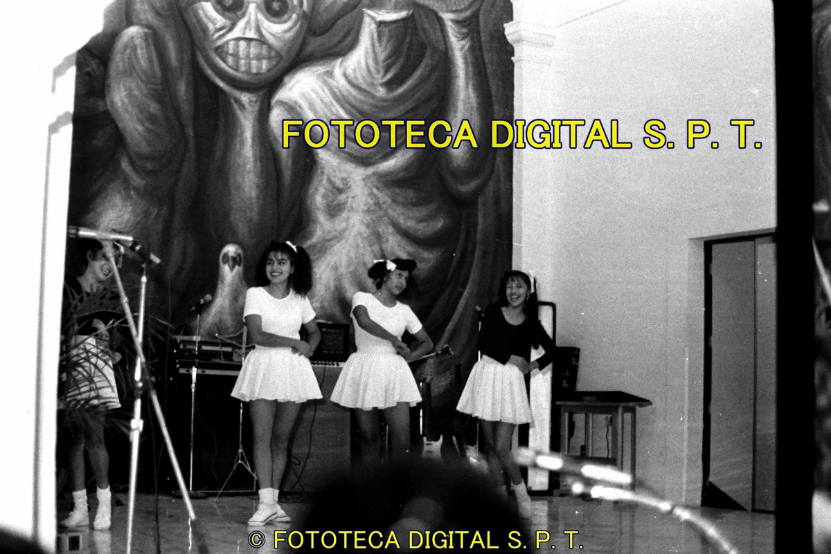 Evento musical celebrado en la capilla Argüello del Refugio, 91-92.
Digitalización: Fototeca Digital San Pedro Tlaquepaque 
Fotos: Col. Archivo Manuel Cambre 
#Tlaquepaque #TONALA #foto #historia #Guadalajara