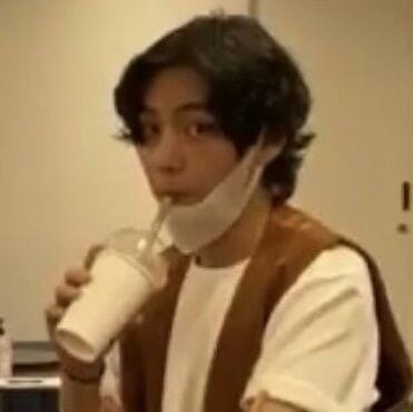 Si los BTS creen que en pleno sábado 21 de Marzo me voy levantar a las 5:00 AM para ver su comeback en Netflix están en todo lo correcto