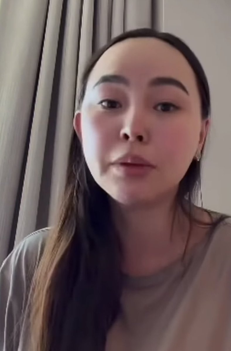 OtgonbayarOch's tweet image. Солонгос банк манайд орж ирэх сургаар энэ Солонгос явж асуудал үүсгэж биднээр Солонгосчуудыг үзэн ядуулах гэж байна гэж нэг сүрхий хүн ярина лээ. Япон банк манайд орж ирэх хүсэлт тавьсан гэсэн. Удахгүй энэ Япон явж хил дээр асуудал үүсгэх биз.