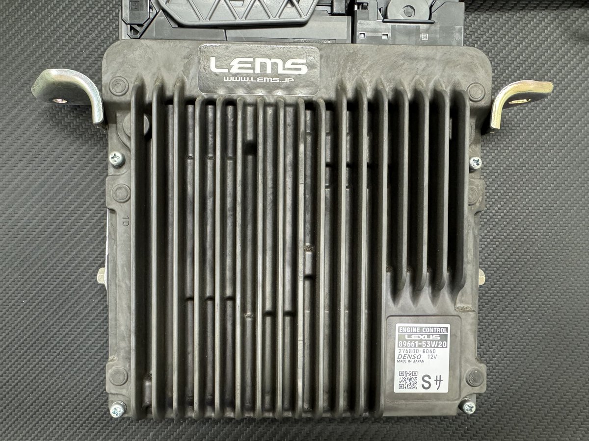 LEMS_JP's tweet image. 【京都府 O様 IS350】

今回のカスタマイズはこちら✨
・ECU FFM インストール
・チタンインテークパイプ
・ブラックエンブレムⅡ
・低ダストブレーキパッド

遠方よりご来店いただき、
誠にありがとうございました。

#IS350 #icode #lems #ECUチューン 
#チタンインテーク #ブラックエンブレム