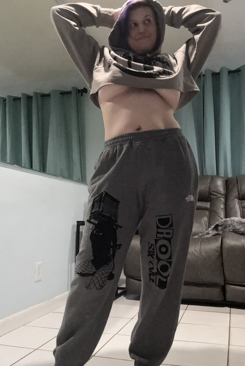 Mz Artemis 🩷💜💙 Domme In FTL tweet media