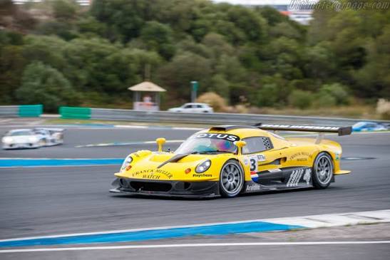 ReMiuGD_YT's tweet photo. @DriveWorldRBLX Day 54 hoping they add Lotus Elise GT1 https://t.co/2S8iyoBjEG