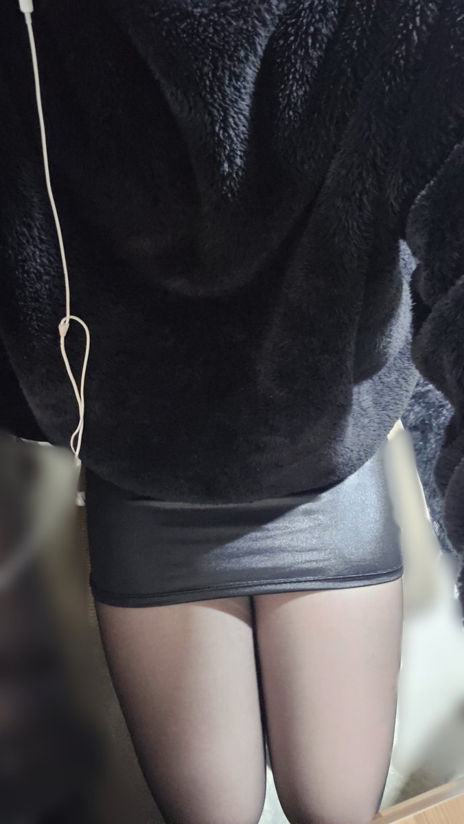jiso513's tweet photo. 어제 이러고 노래 들으면서 게임 해봤는데 잘 되드랑

#취미 #일상 #여장 #CD #남자 #게임 https://t.co/ykk1dBAhV9