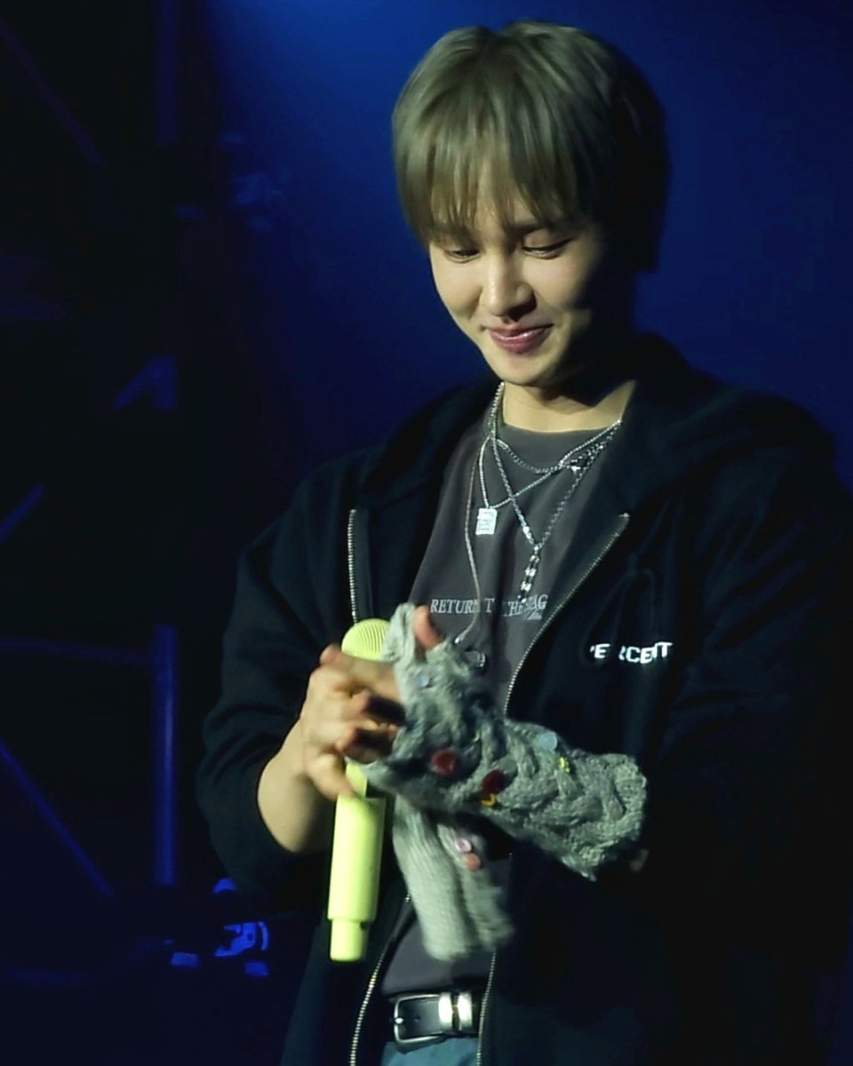 ConnieYau10's tweet image. Charming Jinki 🥰

20260201 (Day 2)

🎤2025-26 ONEW WORLD TOUR [ONEW THE LIVE : PERCENT (%)] ENCORE CONCERT

#온유 #ONEW #ONEWTHELIVE #PERCENT #ONEW_THE_LIVE_PERCENT #온유더라이브 #온유더라이브퍼센트 #온유콘서트