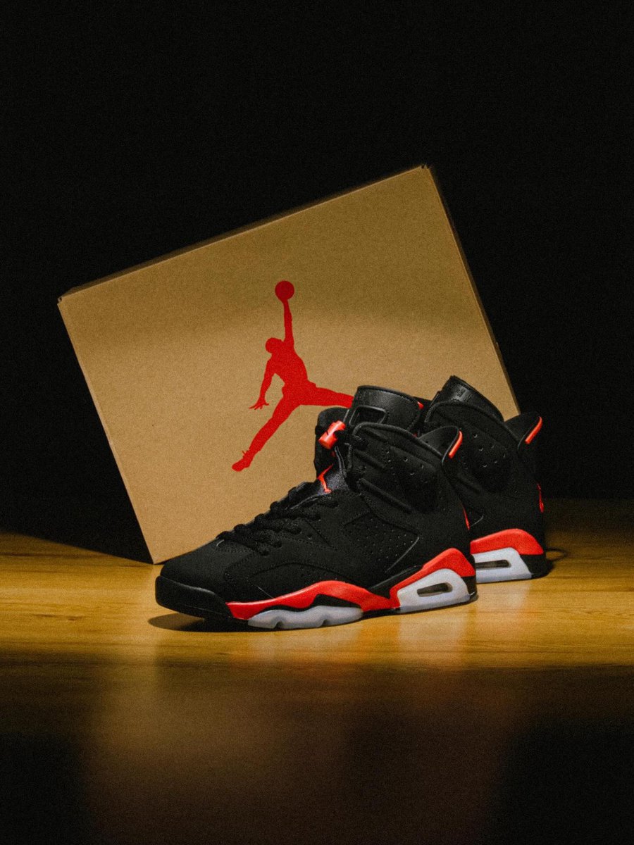 Nike Air Jordan 6 Retro OG “Infrared Salesman”が国内2月14日（土）9