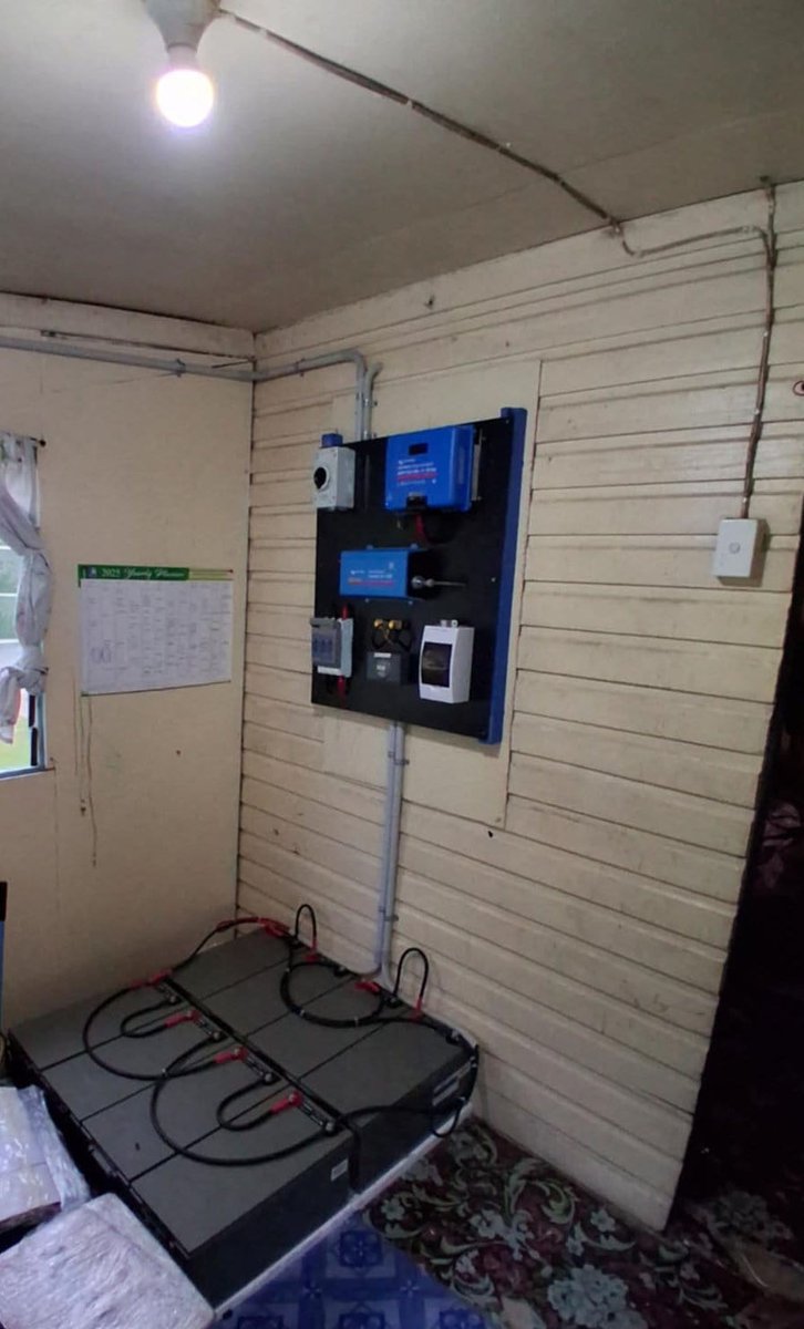 SolarFiji's tweet photo. Solar Fiji designed and installed 9 offgrid solar systems to power Starlink internet for the @DigicelFiji1  project in Vanuabalavu, in partnership with Rogo Network for the Starlink setup.
https://t.co/9BallX7Ml1

Another 24 systems will be installed soon in other outer islands! https://t.co/ysq7oAAjgY