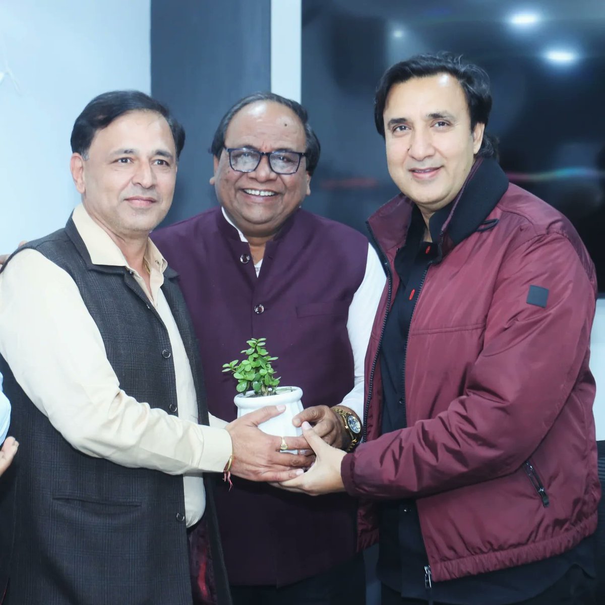 Dr. Sanjay Kapoor tweet media