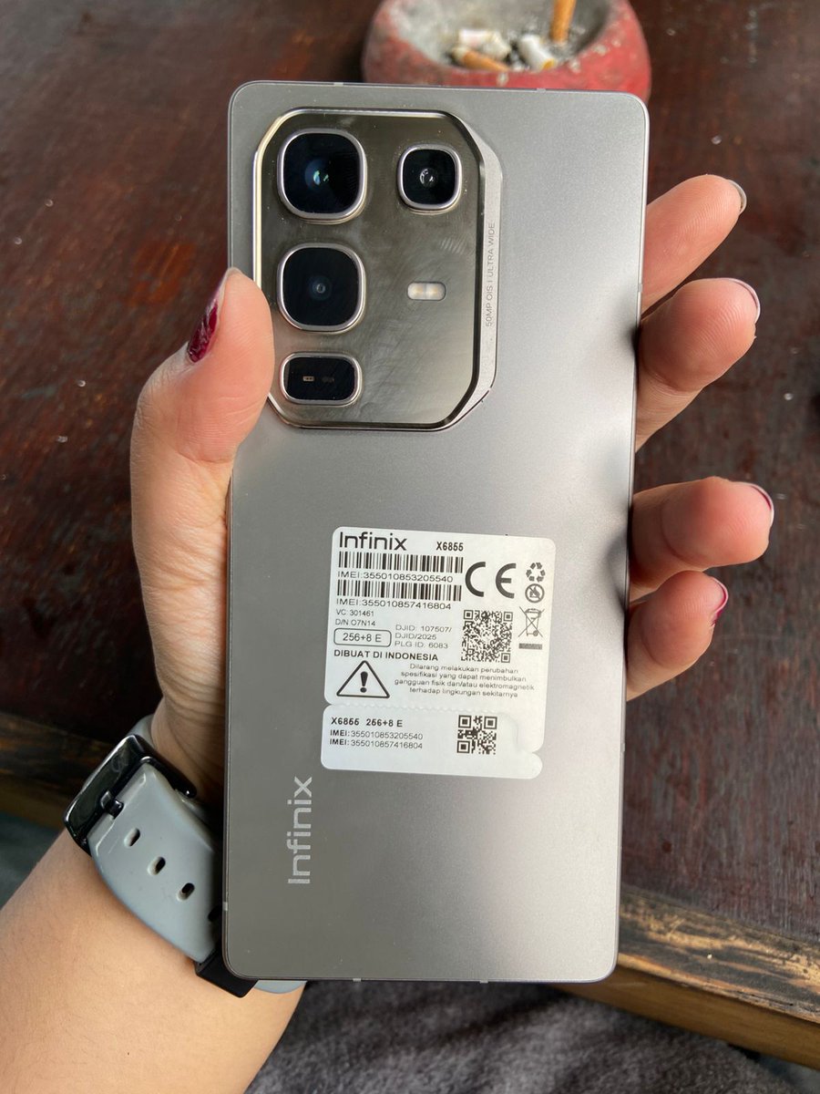 anurpaa|| TRIP KONSER|| Press on nails KONSER tweet media