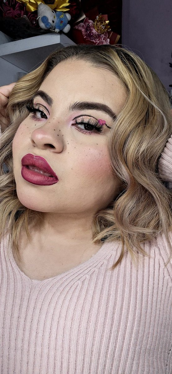 Azeneth_gr14's tweet image. Maquillaje San Valentín 💘💝💖
#tutorialmakeup #makeuptutorial #maquillajesanvalentin