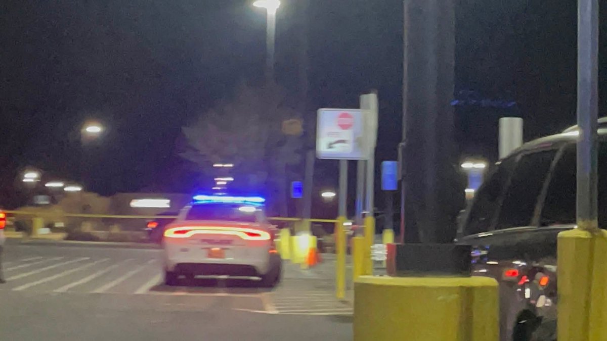 AlexDepartment's tweet photo. Our Fire Department is on the scene of a Shooting in Albermarle NC. This is an Active Crime Scene. Police and fire are working on scene. 

Avoid the area at this time. https://t.co/e6ZWNBZvJT